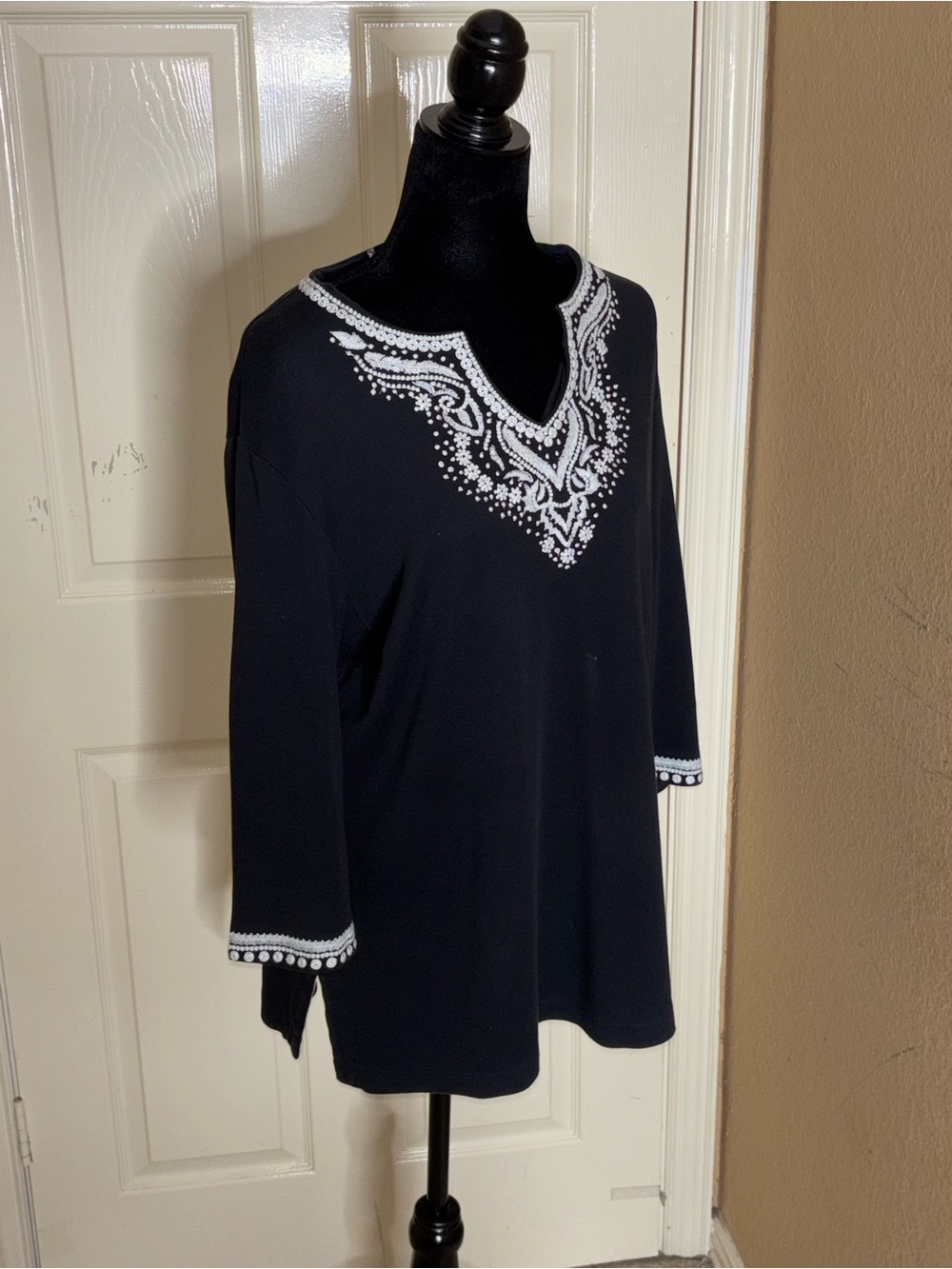 Johnny Was tunic blouse women XL black & white floral - Picture 4 of 10